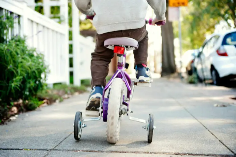 What Are Training Wheels – Benefits and Drawbacks